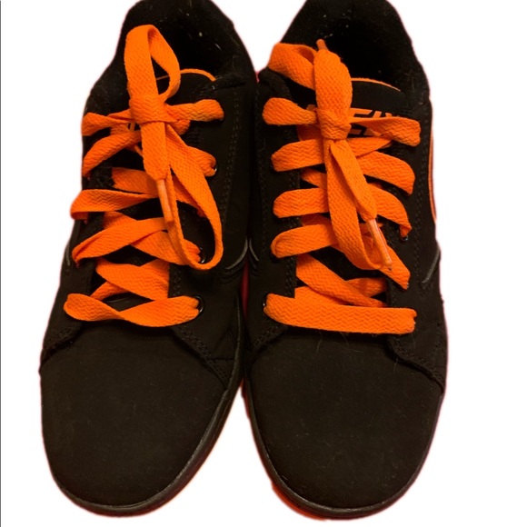 Heelys Skating Sneakers - Picture 2 of 6